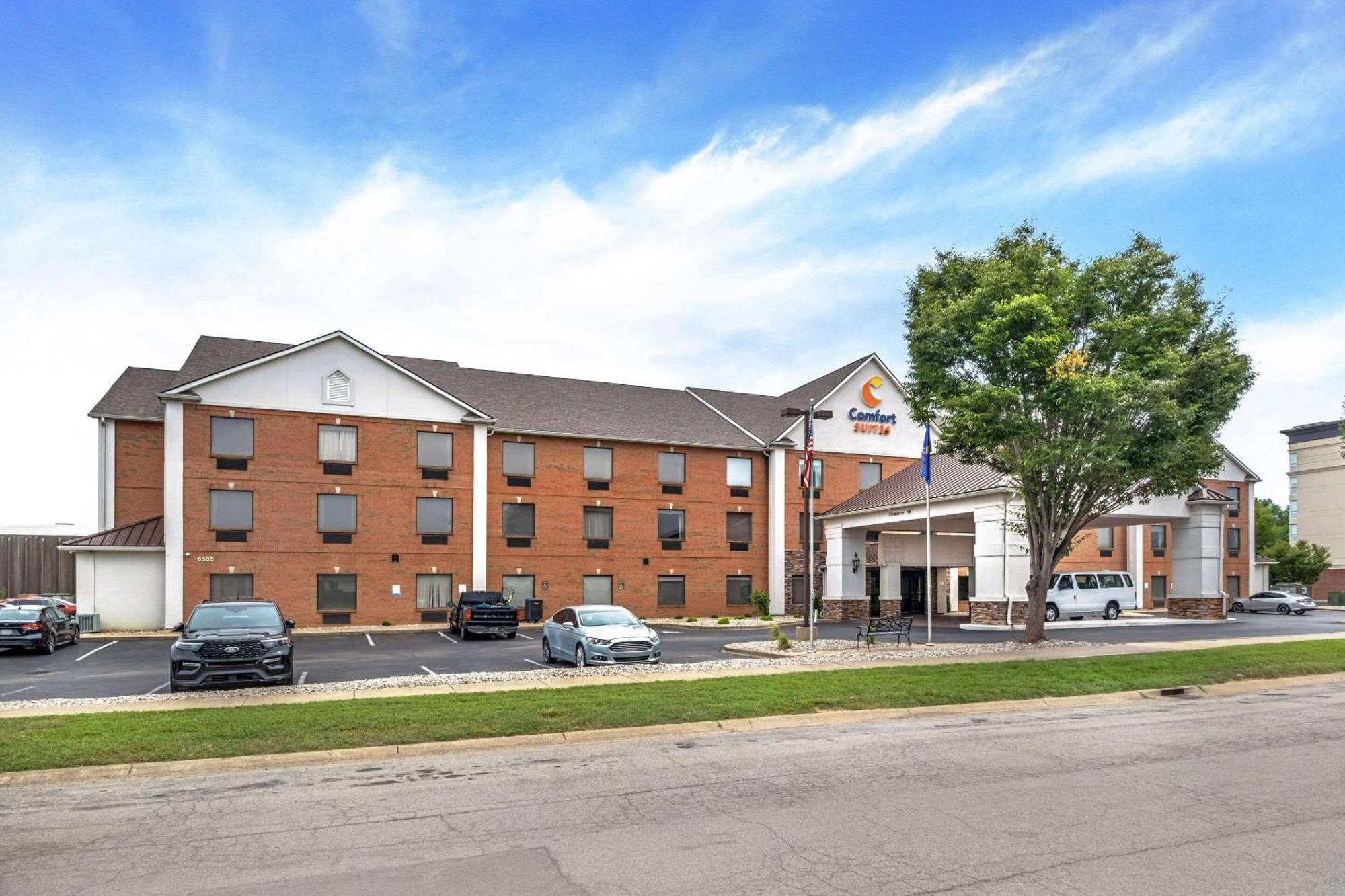 Comfort Suites Louisville Airport Exterior foto